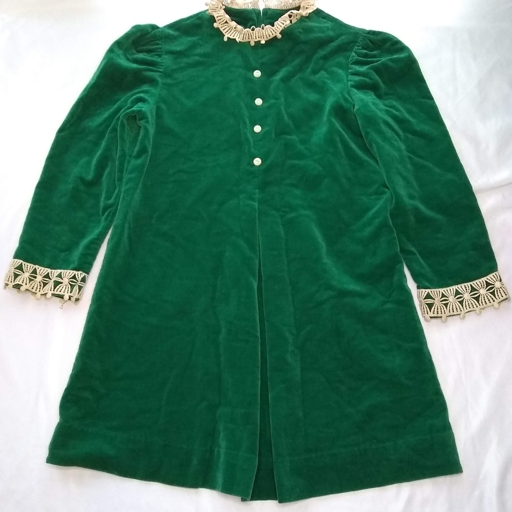Vintage girls green velvet dress